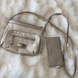 Nine West crossbody purse with wallet